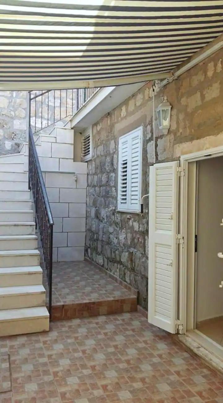 Emily Apartment Sudurad Luaran gambar