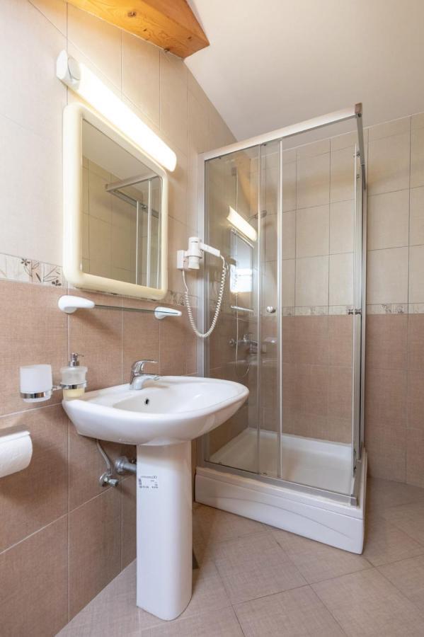 Emily Apartment Sudurad Luaran gambar